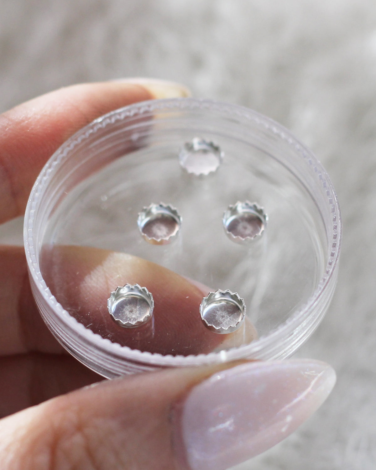 Sample B127 - 5mm Round Serrated Bezel Cup Set of 10
