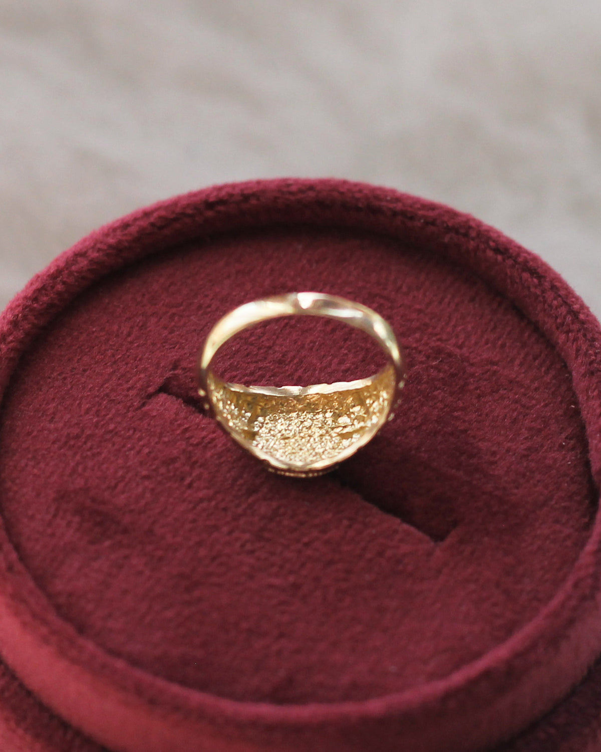 C10 - Texture Oval Pinky Ring 14K Solid Gold - Size 1.75