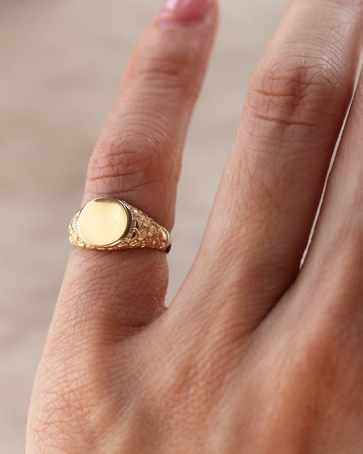 C10 - Texture Oval Pinky Ring 14K Solid Gold - Size 1.75