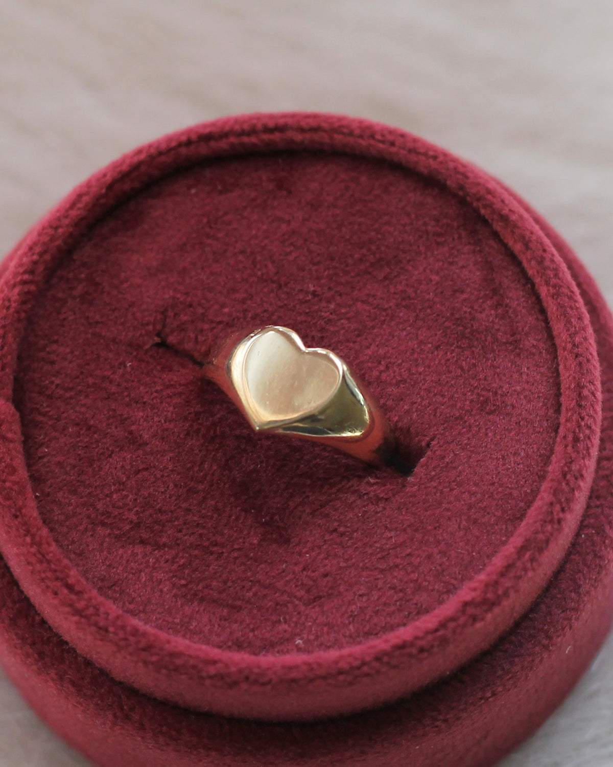 C18 Heart Signet Ring 10K Solid Gold - Size 4.5