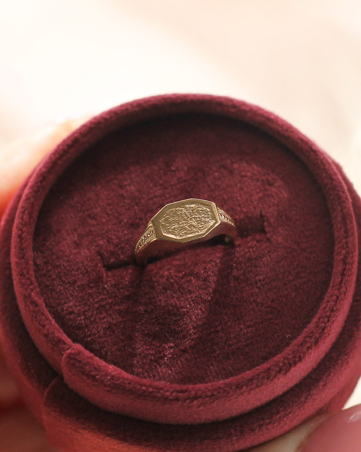 C20 Texture Signet Pinky Ring 10K Solid Gold - Size 1.75