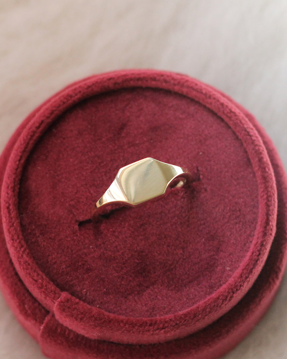 C24 - Large Square Signet Ring 10K Solid Gold - Size