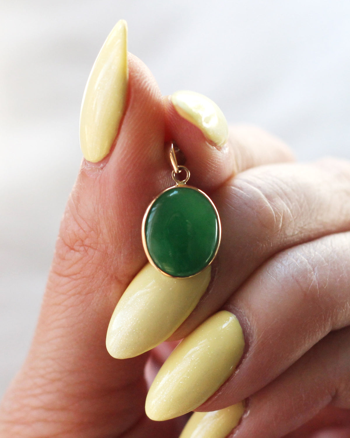 C32 Oval Jade Pendant 14K Solid Gold