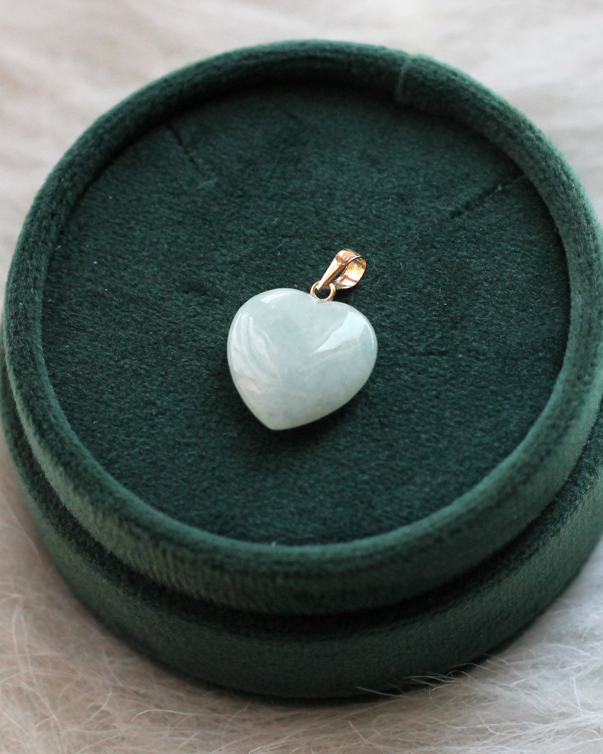 C34 Jade Heart Pendant 14K Solid Gold