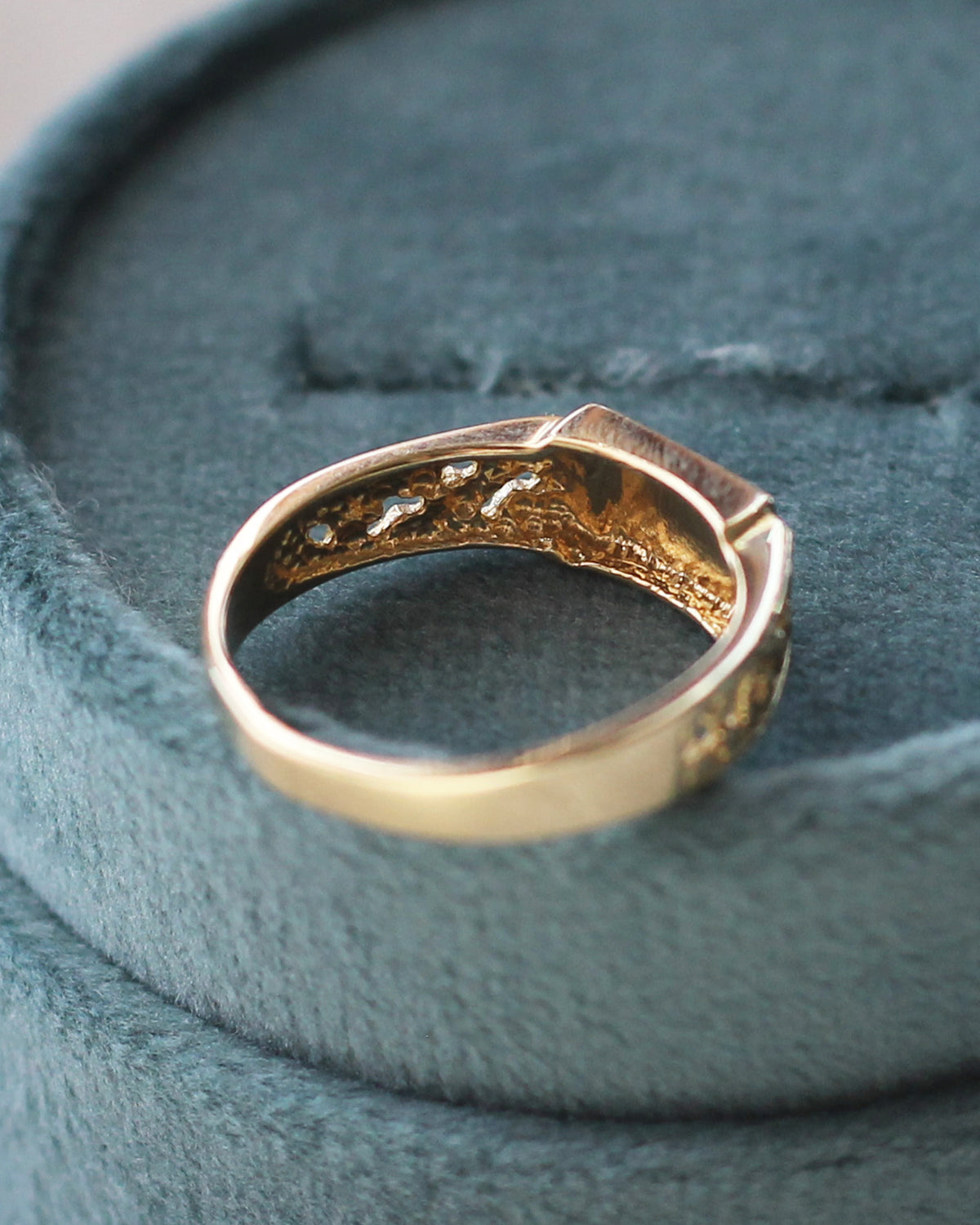 C7 - Bar Pinky Signet Ring 14K Solid Gold - Size 2.75, 3.25