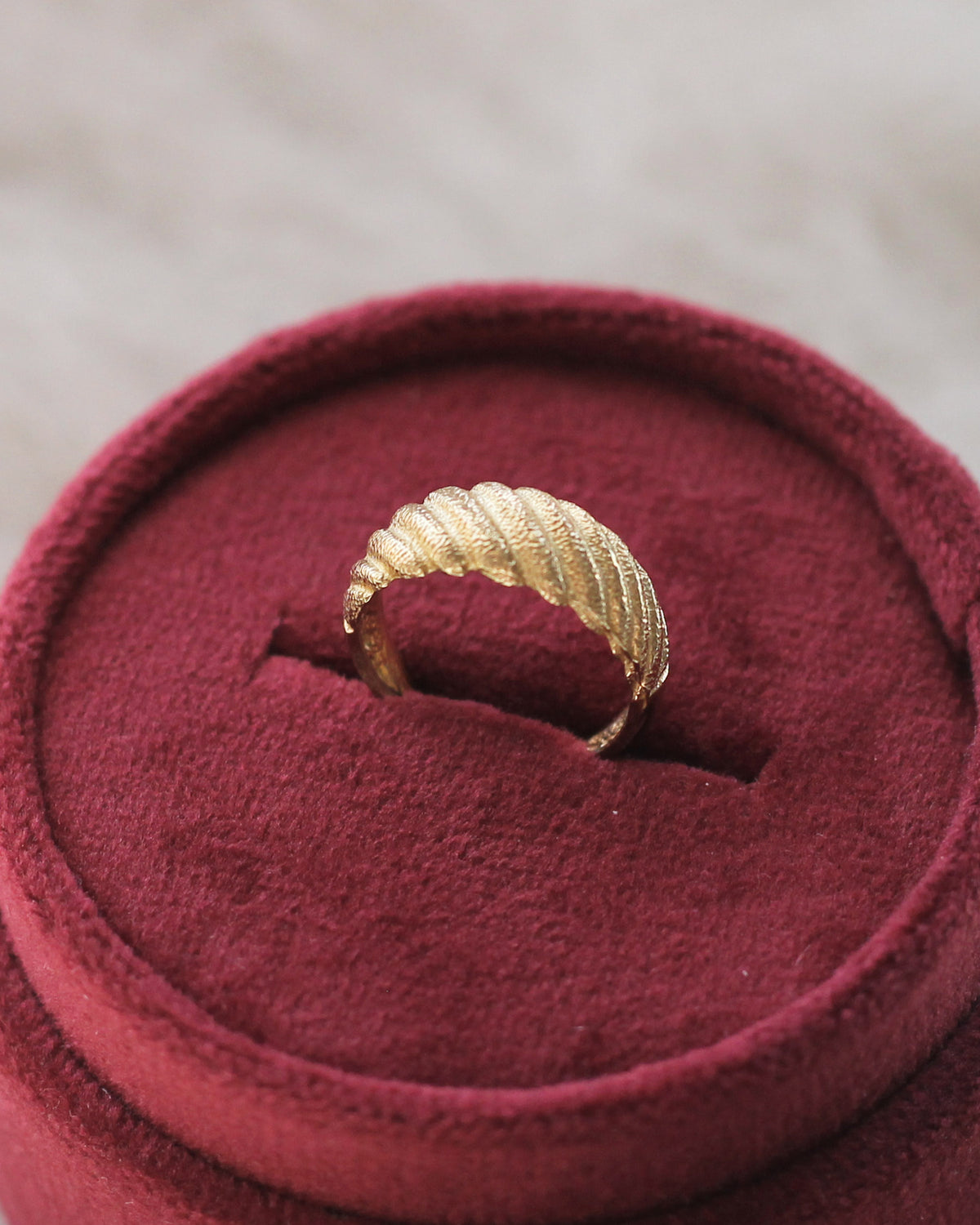 C9 - Croissant Pinky Ring 14K Solid Gold - Size 2