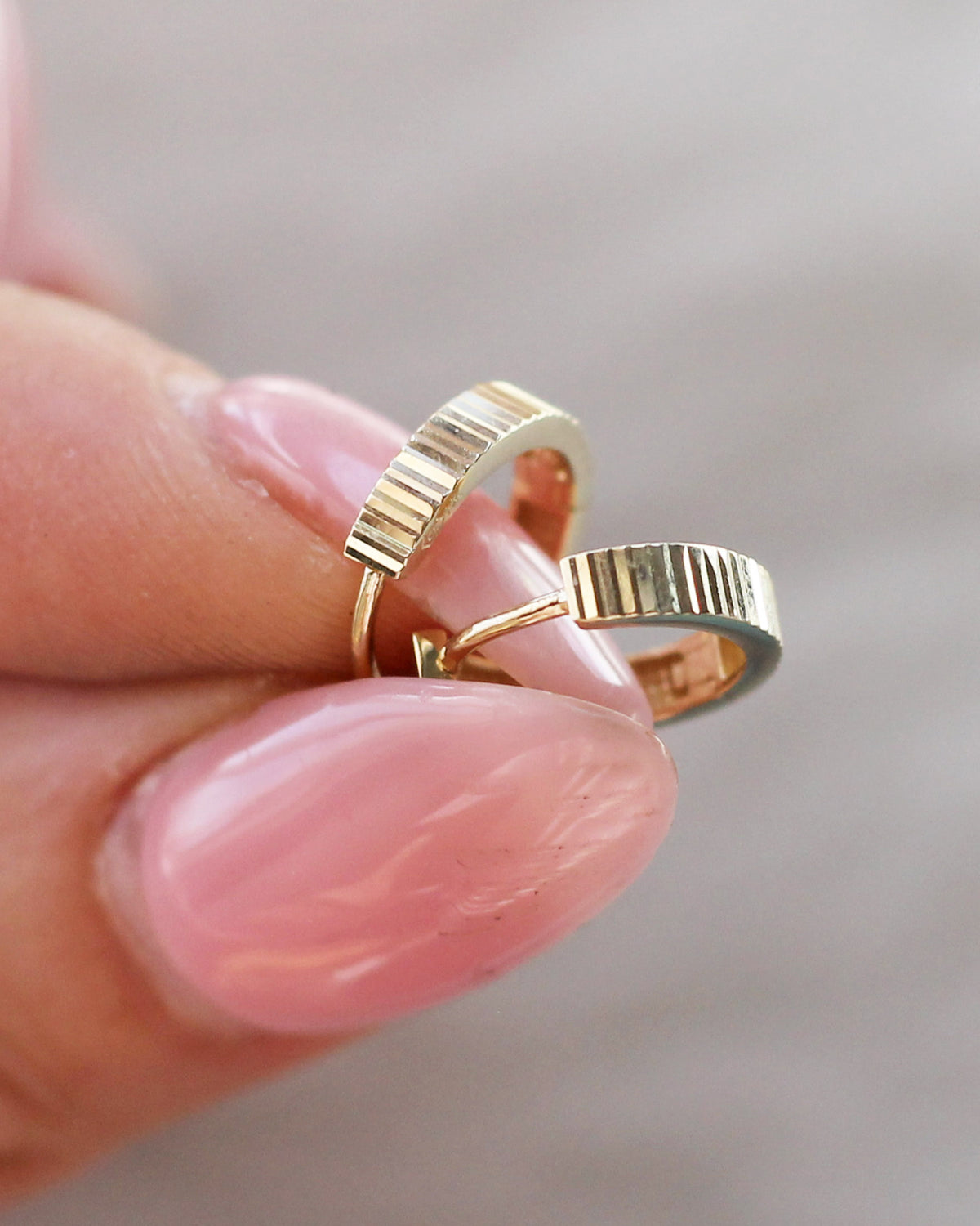 C1 - Ribbed Hoops 14K Solid Gold