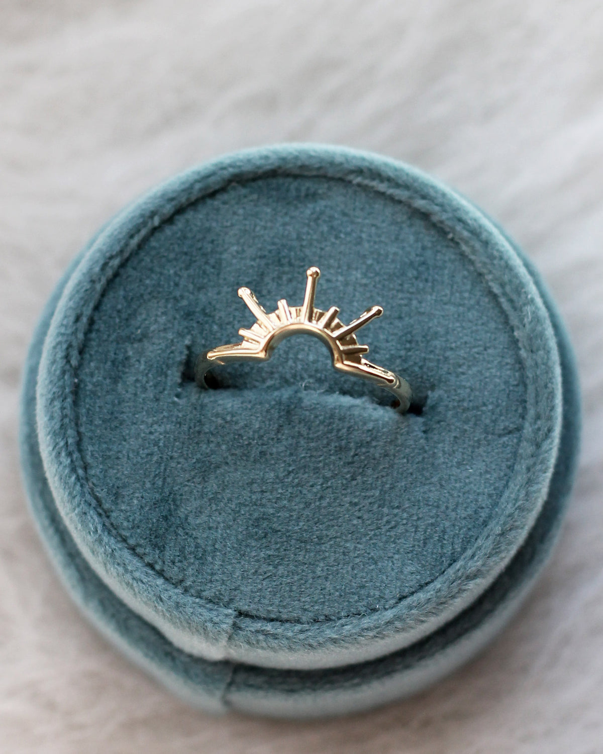 C4 - Sun Ring 14K Solid Gold - Size 7
