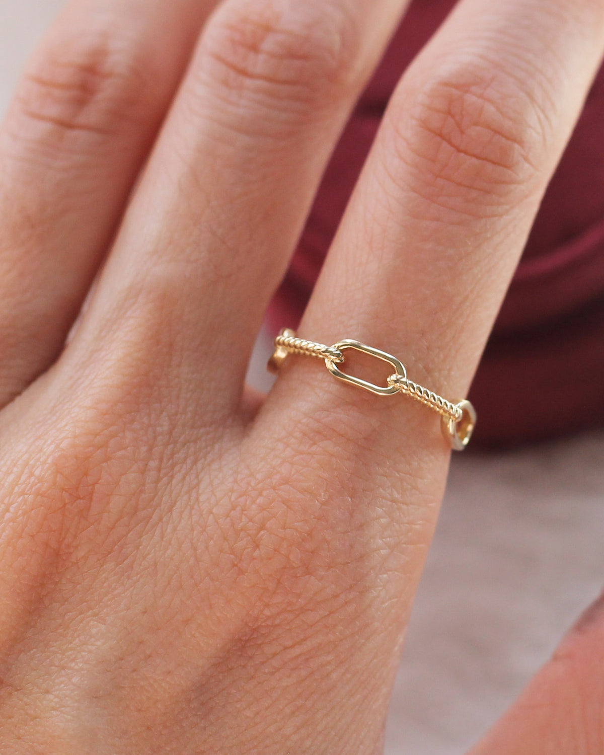 C5 - Chain Link Ring 14K Solid Gold - Size 7