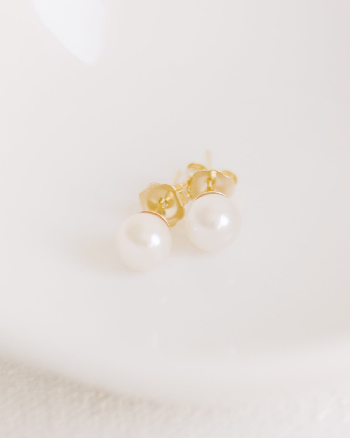E1302 - 14K Solid Gold