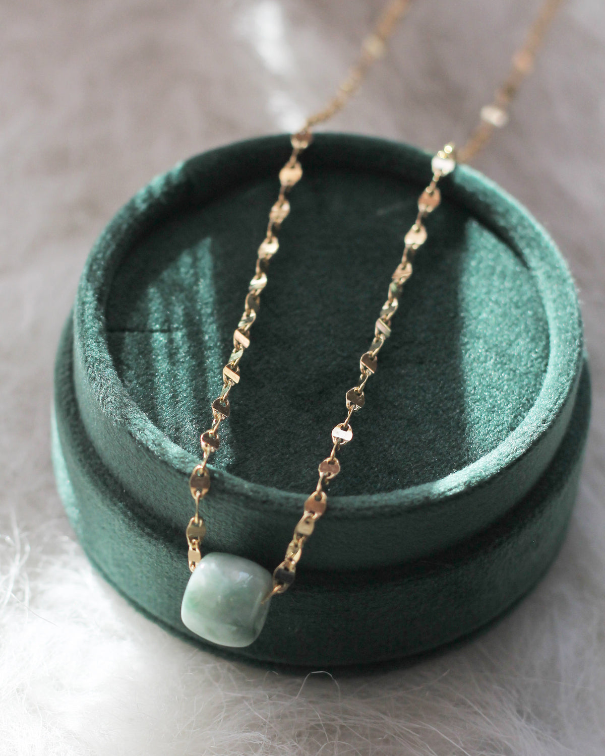 N1360 - Jade Pendant - 18"