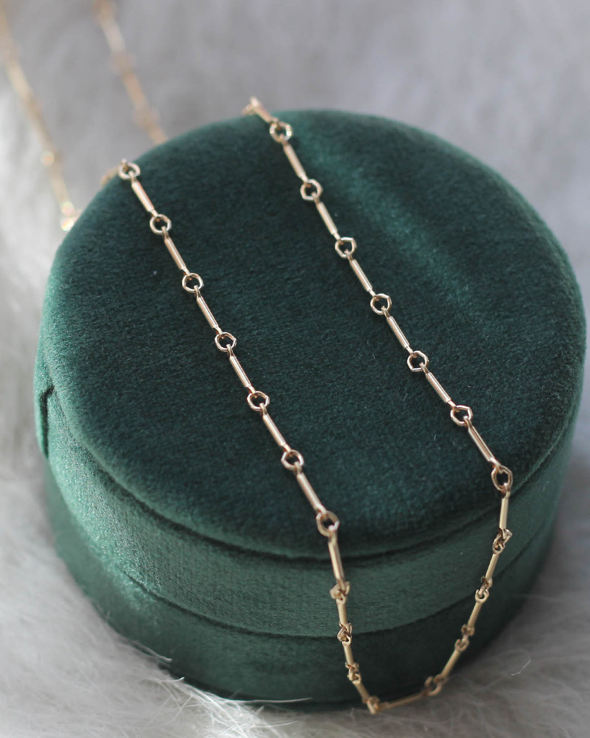 N1357 - Elongated Bar Chain Necklace
