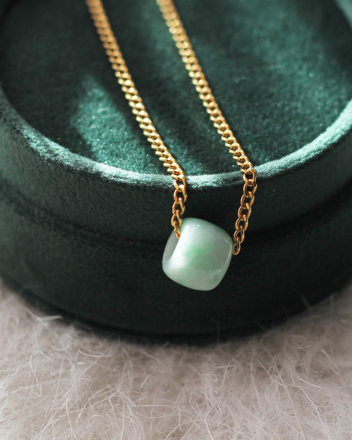 N1365 - Jade Pendant - 20"
