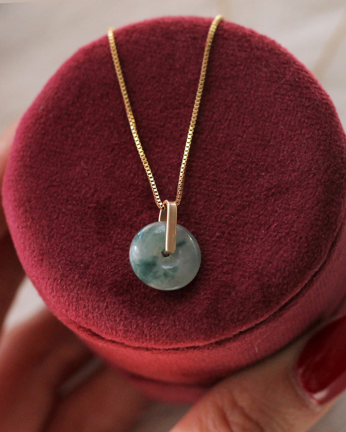 N1368 - Jadeite Pendant - 18"