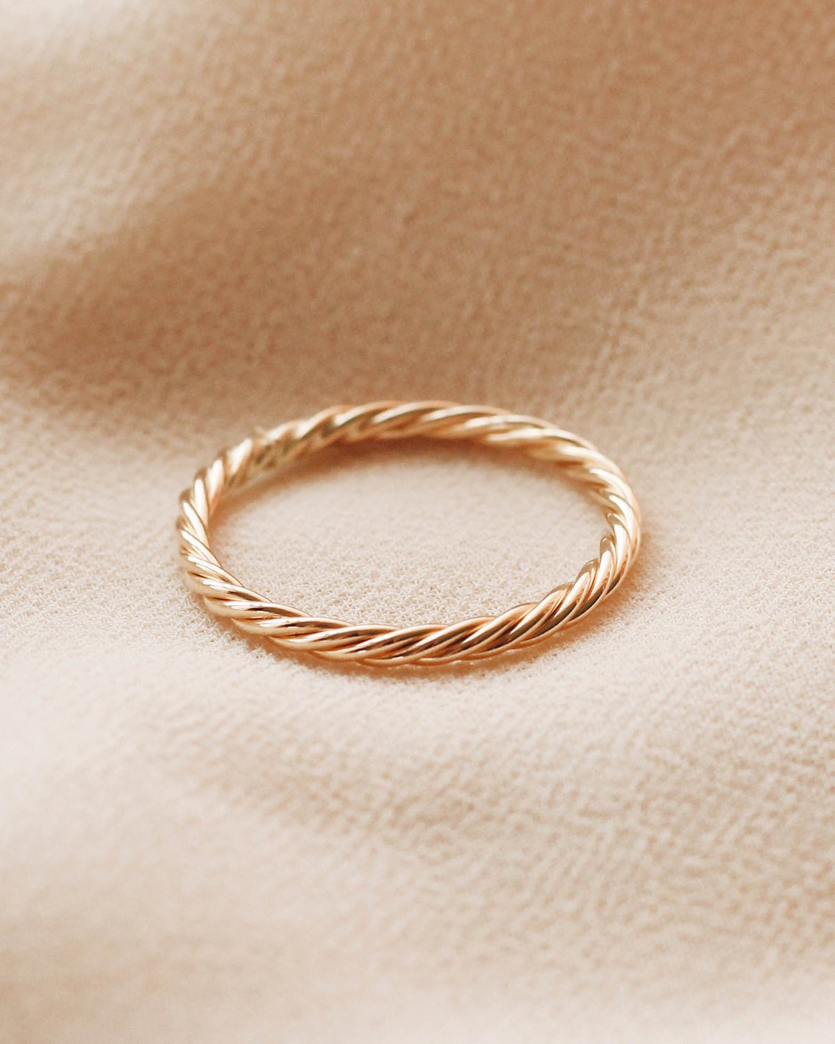 R1257 - Gold Filled - Size 4, 5, 6, 10
