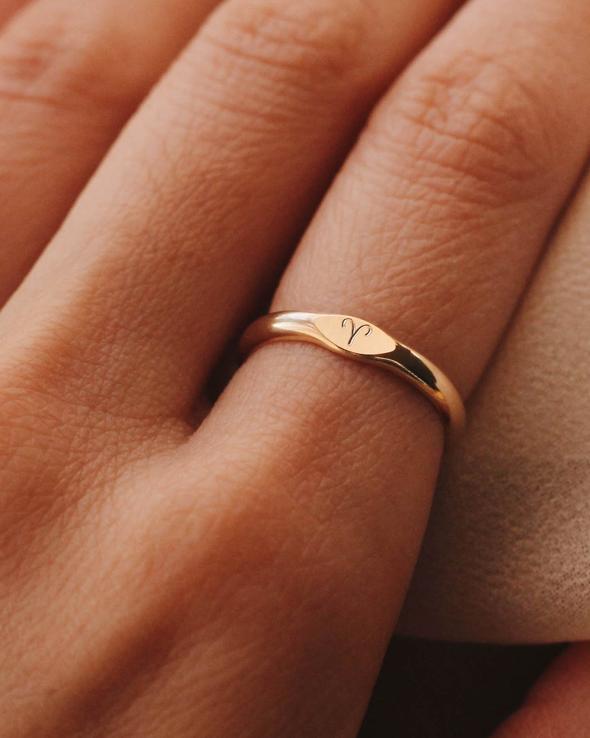 R1322 - Zodiac Signet Ring