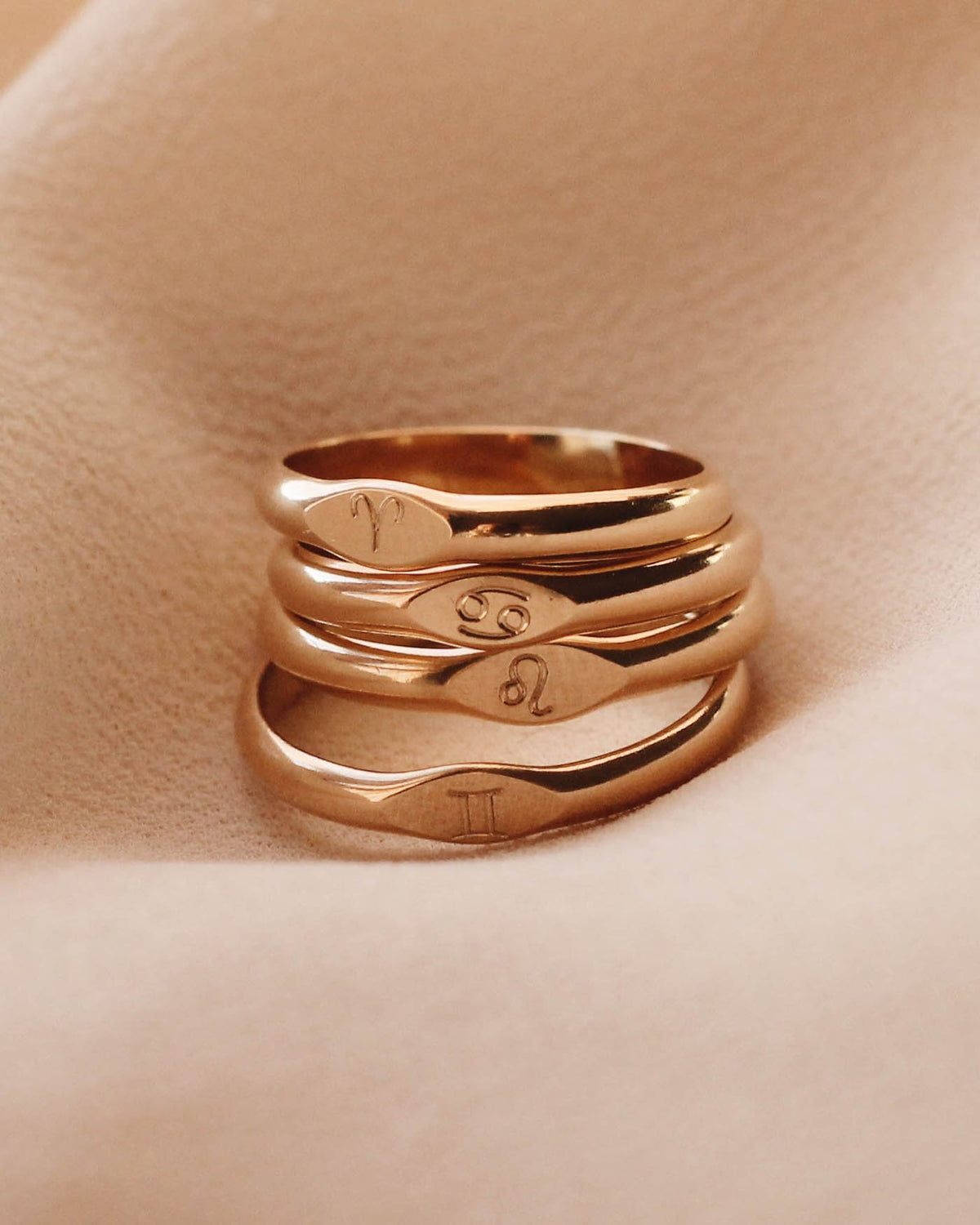 R1322 - Zodiac Signet Ring