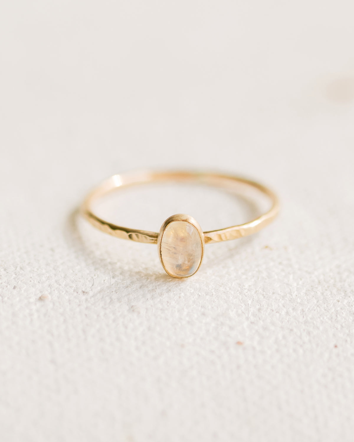 R1353 Moonstone Ring