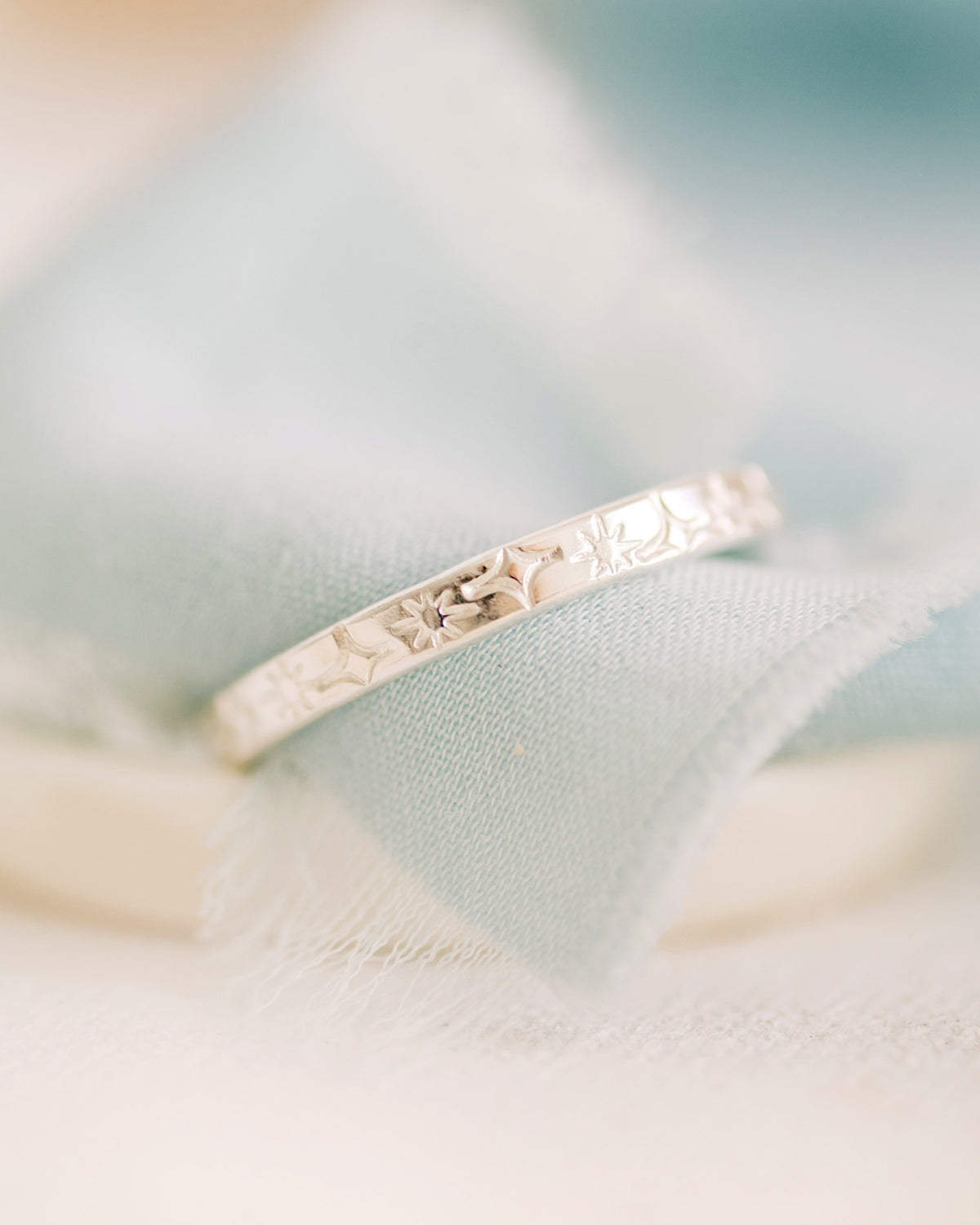 R1365 Celestial Star Ring