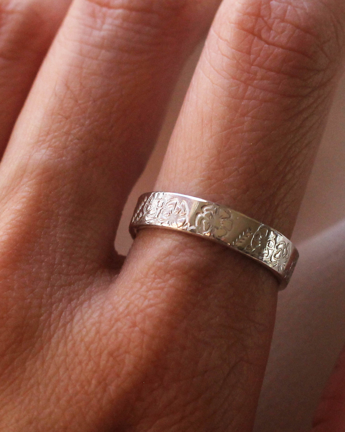 R1377 - Birth Flower Ring