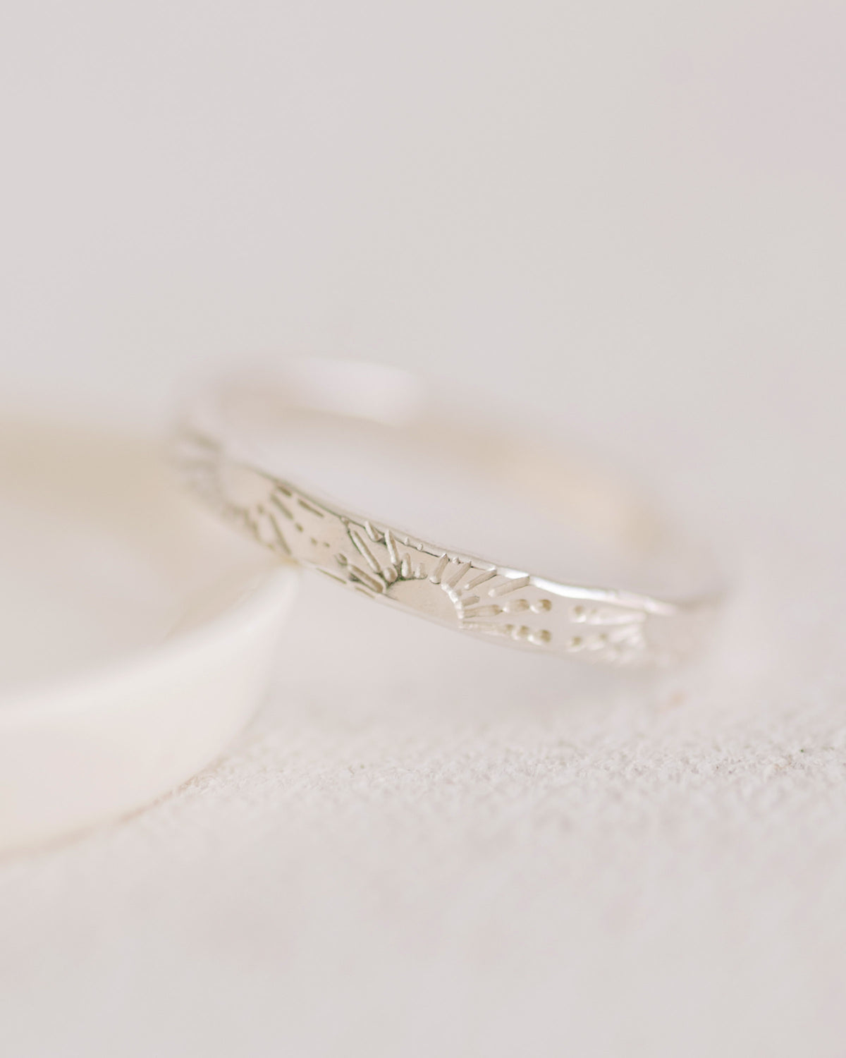 R1419 Sun Ring