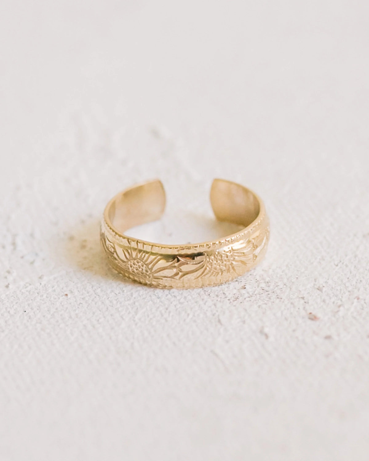 Sample A30 - Gold Fill - Size 8 - Daisy